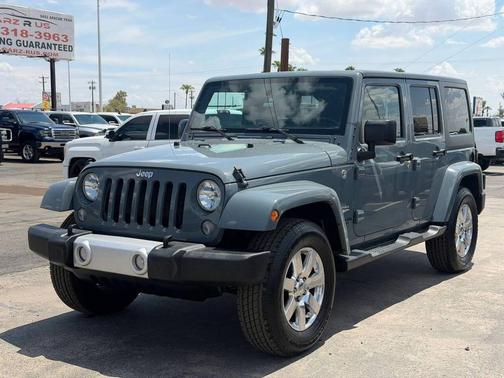Anvil Clearcoat 2015 Jeep Wrangler Unlimited Sahara