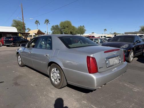2005 Cadillac DeVille Base