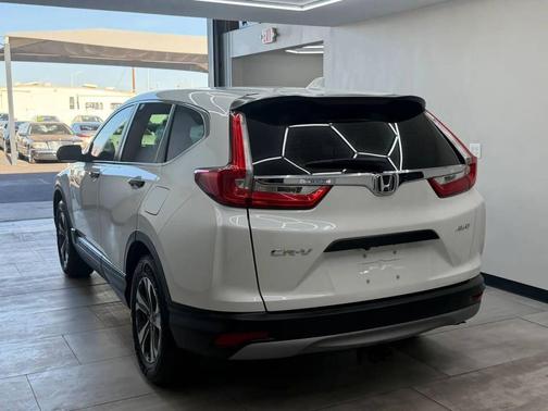 Platinum White Pearl 2019 Honda CR-V LX