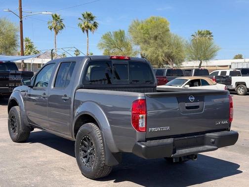 Gun Metallic 2019 Nissan Frontier SV