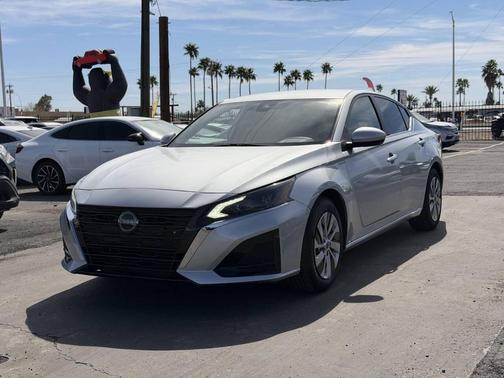 2023 Nissan Altima S FWD