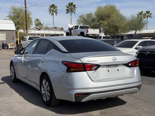 2023 Nissan Altima S FWD