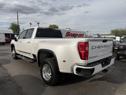 2024 Chevrolet Silverado 3500 High Country