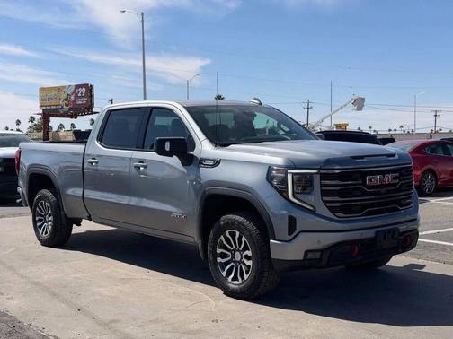 Sterling Metallic 2023 GMC Sierra 1500 AT4