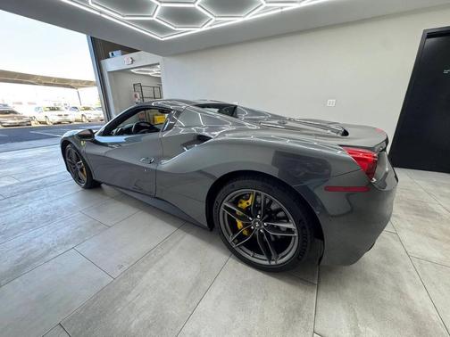 2017 Ferrari 488 Spider Base