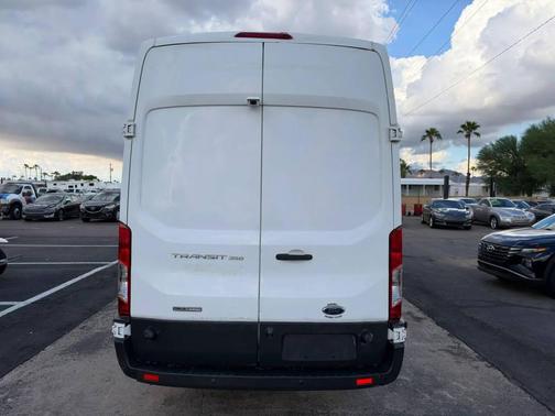 Oxford White 2017 Ford Transit-350 Base
