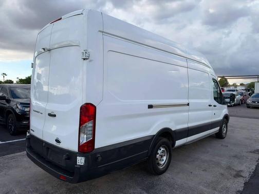 Oxford White 2017 Ford Transit-350 Base