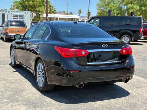 Black 2015 INFINITI Q50 Premium
