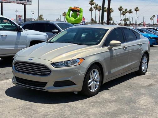 Tan 2015 Ford Fusion SE