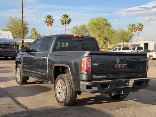 Dark Slate Metallic 2017 GMC Sierra 1500 SLT