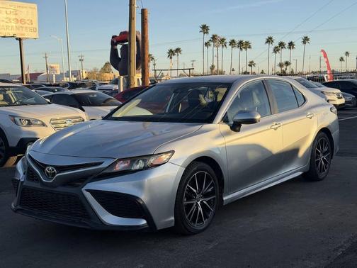 2021 Toyota Camry SE