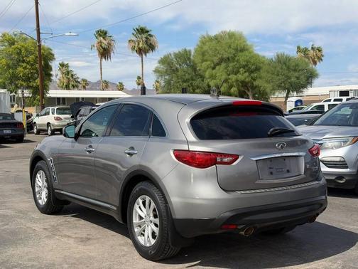2011 INFINITI FX35 Base
