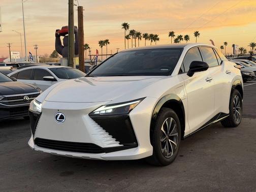 2023 Lexus RZ 450e Premium AWD 4dr Crossover w/18 Inch Wheels