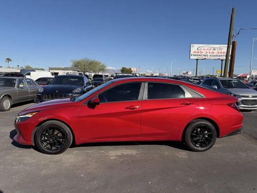 2021 Hyundai ELANTRA SEL