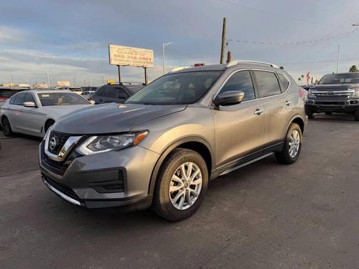Gun Metallic 2019 Nissan Rogue SV