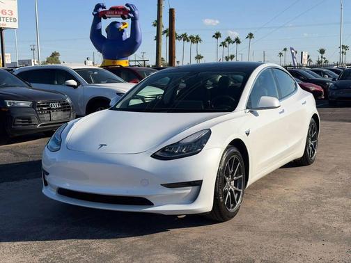 Pearl White Multi-Coat 2019 Tesla Model 3 Long Range