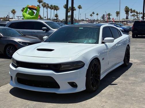 White Knuckle Clearcoat 2019 Dodge Charger R/T Scat Pack