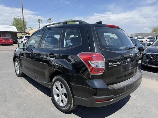 2016 Subaru Forester 2.5i