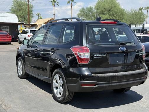 2016 Subaru Forester 2.5i
