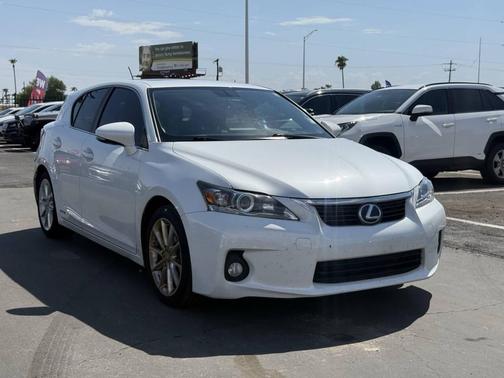 2013 Lexus CT 200h Base 4dr Hatchback