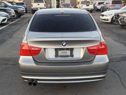 2011 BMW 328 328i 4dr Sedan