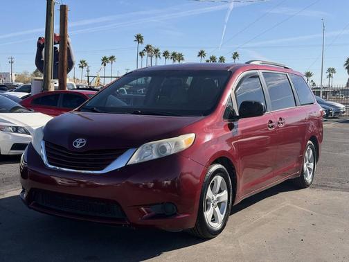 2015 Toyota Sienna LE