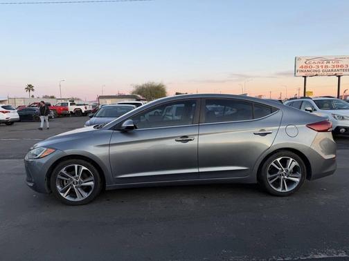 2017 Hyundai ELANTRA Limited