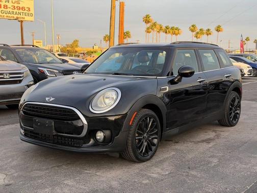 Midnight Black Metallic 2017 MINI Clubman Cooper