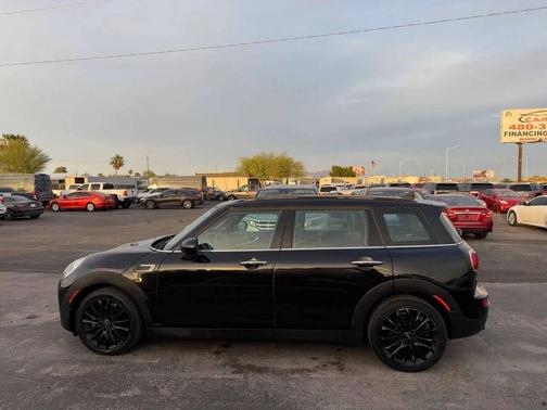 Midnight Black Metallic 2017 MINI Clubman Cooper