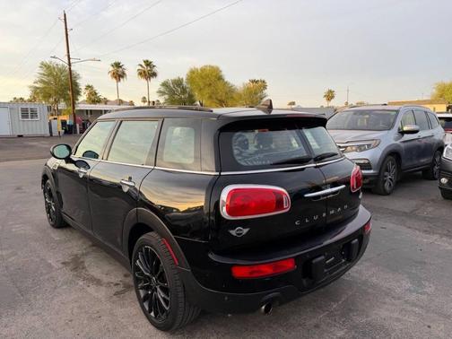 Midnight Black Metallic 2017 MINI Clubman Cooper