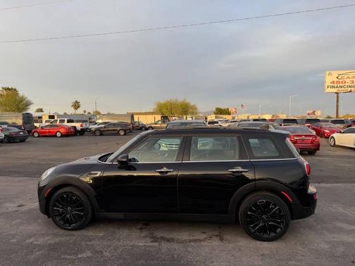 Midnight Black Metallic 2017 MINI Clubman Cooper