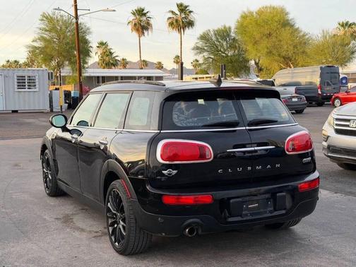 Midnight Black Metallic 2017 MINI Clubman Cooper