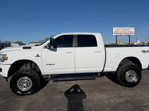 Bright White Clearcoat 2021 RAM 2500 Big Horn Crew Cab 4x4 6'4' Box
