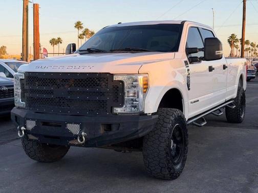 Oxford White 2018 Ford F-250 XLT