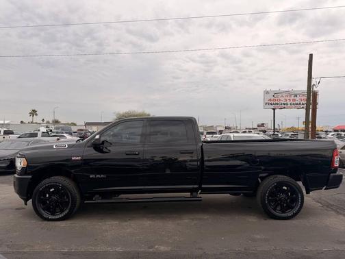 2022 RAM 2500 Tradesman Crew Cab 4x4 8' Box