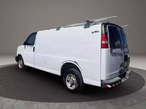 2010 Chevrolet Express 2500 Work Van