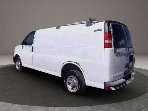 2010 Chevrolet Express 2500 Work Van