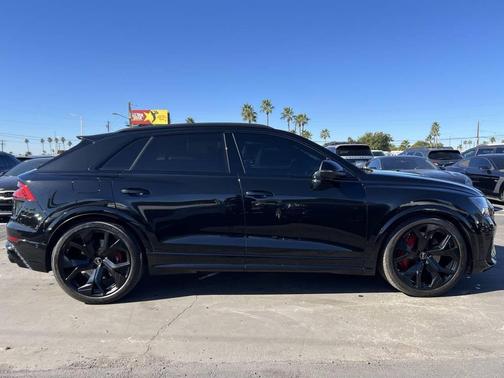 2023 Audi RS Q8 4.0T