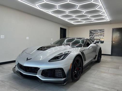 Blade Silver Metallic 2019 Chevrolet Corvette ZR1