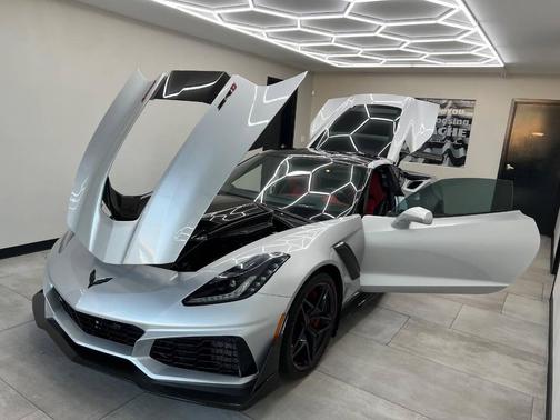 Blade Silver Metallic 2019 Chevrolet Corvette ZR1
