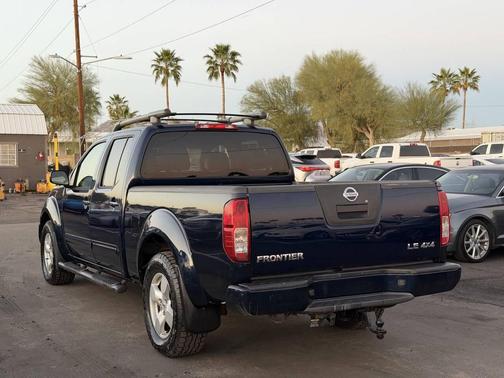 2008 Nissan Frontier LE Crew Cab