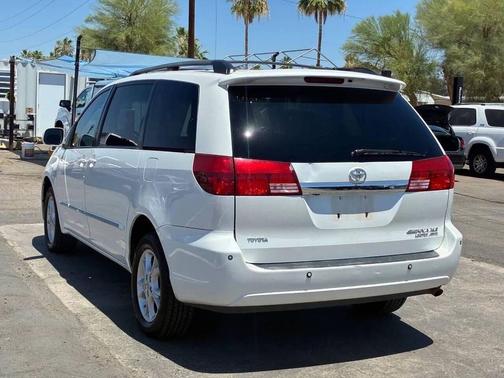 Arctic Frost Pearl 2005 Toyota Sienna XLE Limited