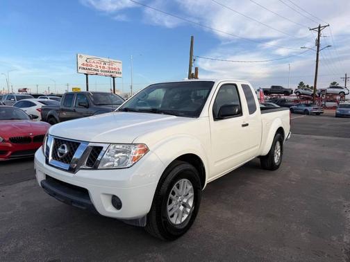 Glacier White 2018 Nissan Frontier SV