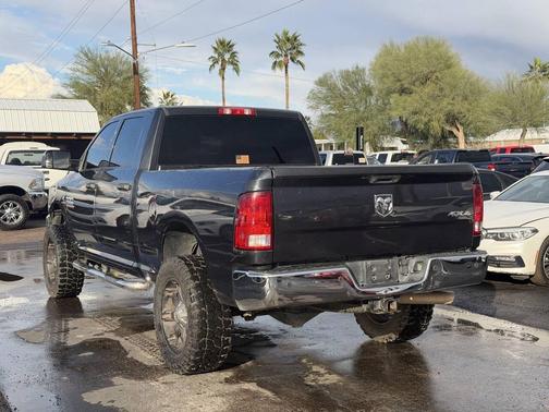2017 RAM 2500 Tradesman Crew Cab 4x4 6'4' Box