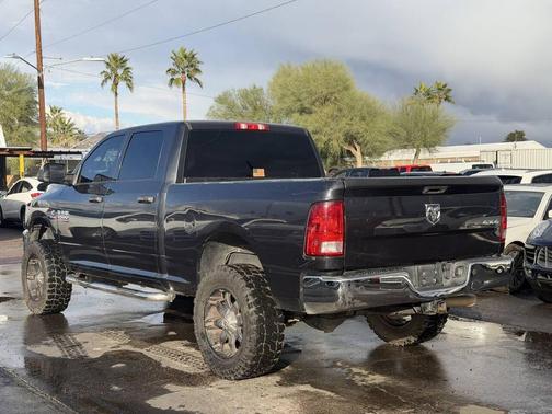 2017 RAM 2500 Tradesman Crew Cab 4x4 6'4' Box