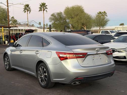 2016 Toyota Avalon XLE
