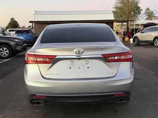 2016 Toyota Avalon XLE