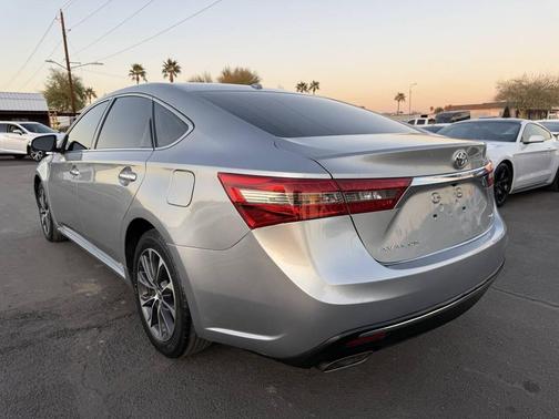 2016 Toyota Avalon XLE