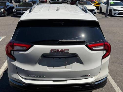 White Frost Tricoat 2024 GMC Terrain AWD AT4