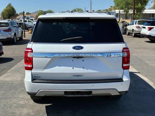 White Platinum Metallic Tri-Coat 2019 Ford Expedition Max XLT